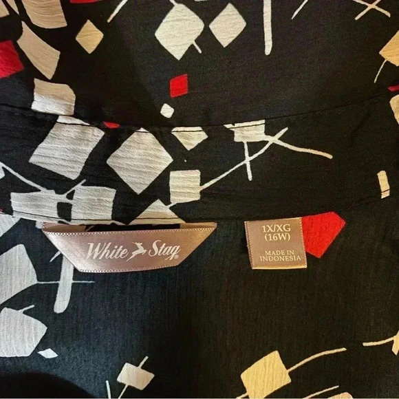 White Stag Women's Black Abstract Geometric Print Button Down Top Blouse 1X 16W - Picture 10 of 13